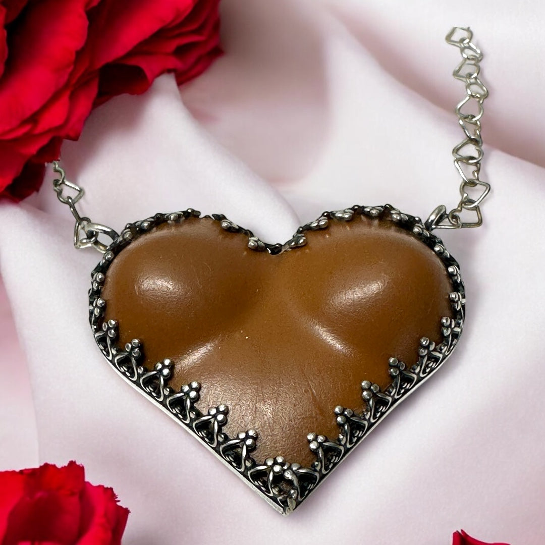 Brown Breasted Heart Throb Necklace