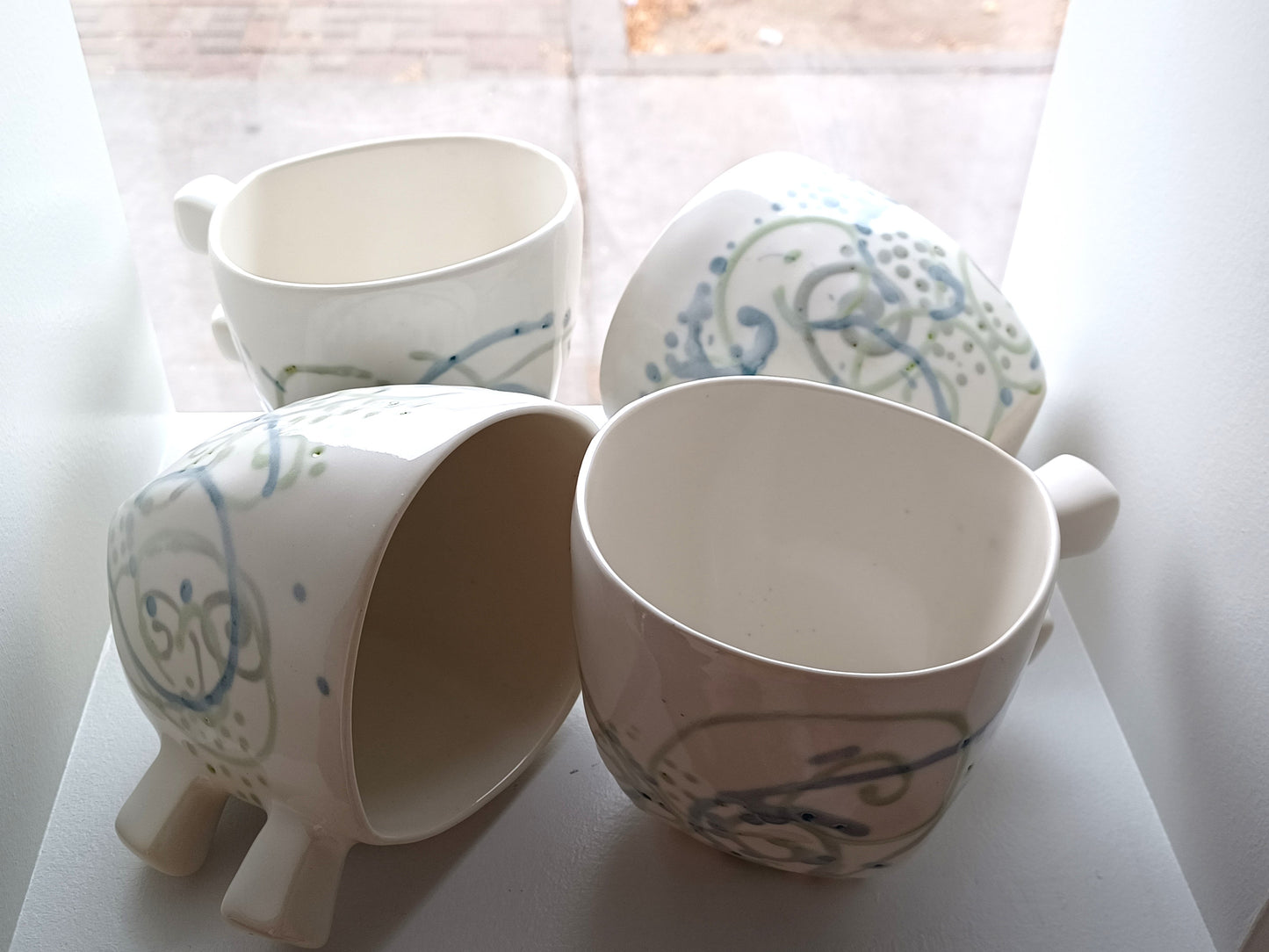 Mugs 16 oz. w/blue and green detail